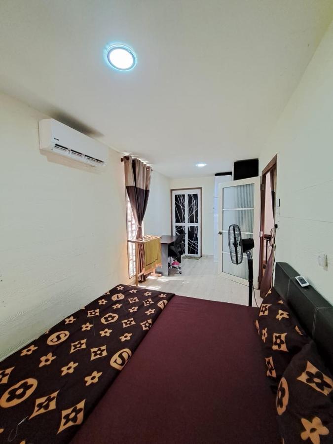 Rayyan Ashraf Homestay كوتا بْهارو المظهر الخارجي الصورة
